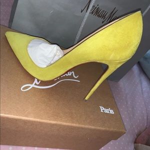 Gorgeous Christian Louboutin “So Kate” heels